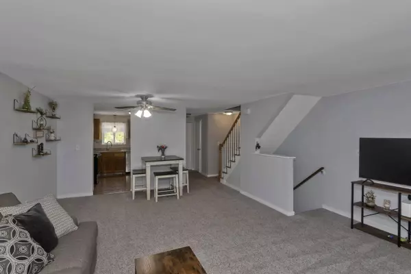 19 Chelsea Lane #19, East Granby, CT 06026