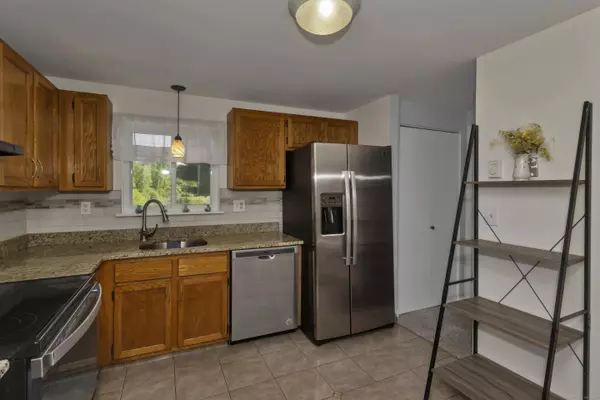 19 Chelsea Lane #19, East Granby, CT 06026