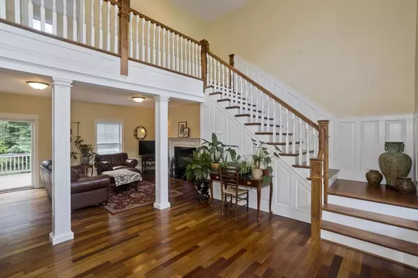 25 Davis Rd, Southwick, MA 01077