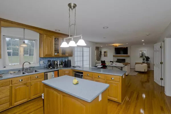 120 Scenic View Drive, Middletown, CT 06457