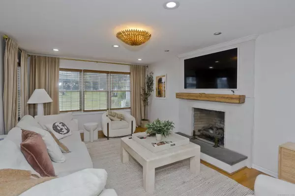 120 Scenic View Drive, Middletown, CT 06457