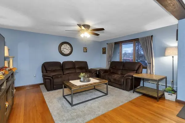 166 Montgomery Rd, Westfield, MA 01085