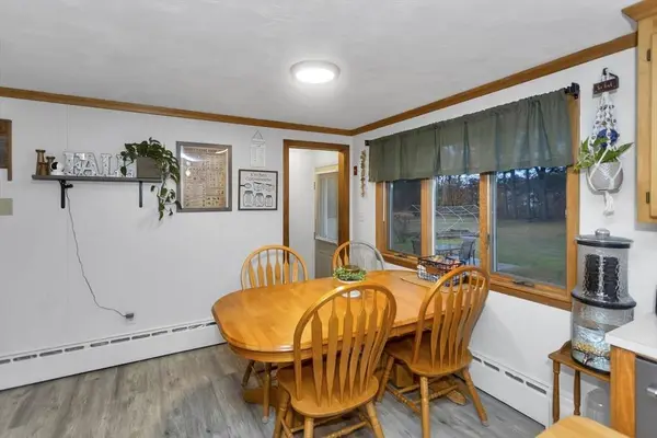 166 Montgomery Rd, Westfield, MA 01085