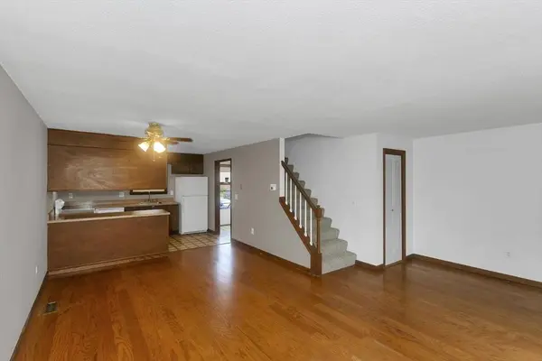 58 Beekman Dr #58, Agawam, MA 01001