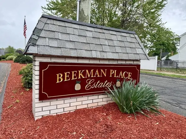 58 Beekman Dr #58, Agawam, MA 01001