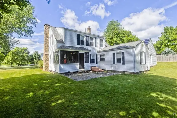 138 Vining Hill Rd, Southwick, MA 01077