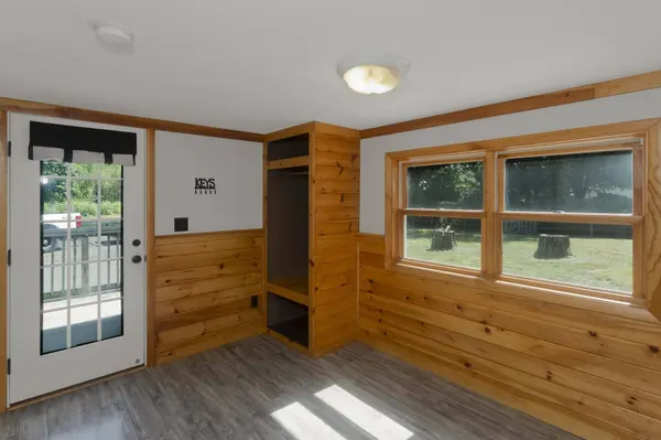 3 Field St, Southwick, MA 01077