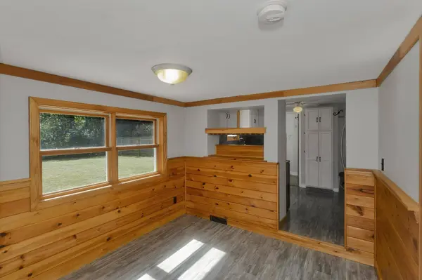 3 Field St, Southwick, MA 01077