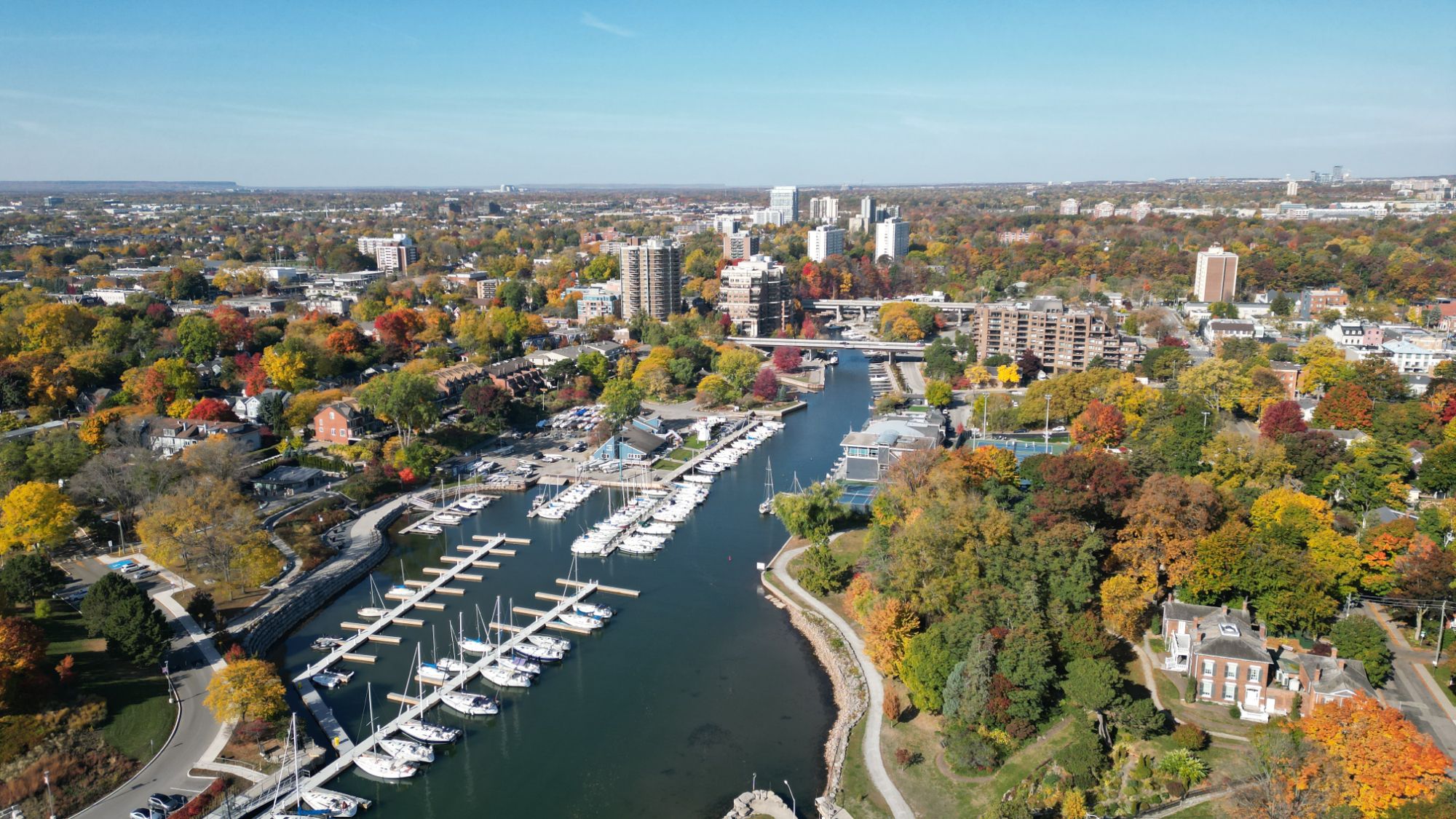 Oakville harbour and waterfront