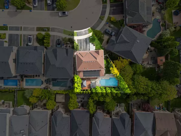 2313 Blue Oak CIR, Oakville, ON L6M 5J3