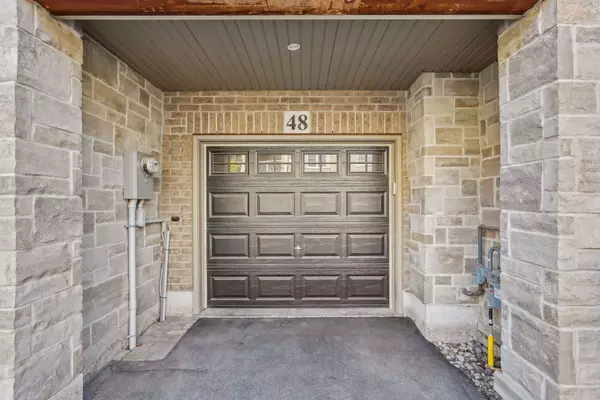 2086 Ghent AVE #48, Burlington, ON L7R 0E1