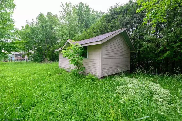 726 Hastings AVE, Innisfil, ON L9S 1Z3