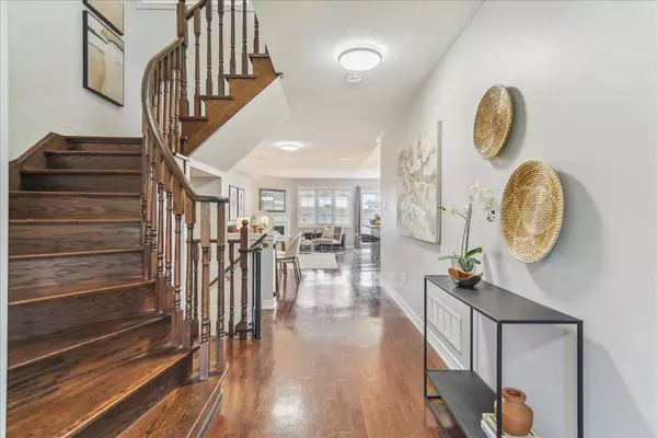 16 Beachville CIR, Brampton, ON L6X 0V4