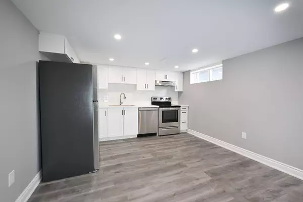 1295 Pinegrove RD #Lower, Oakville, ON L6L 2X2