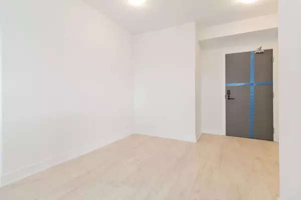 2088 James ST #1109, Burlington, ON L7R 0H2