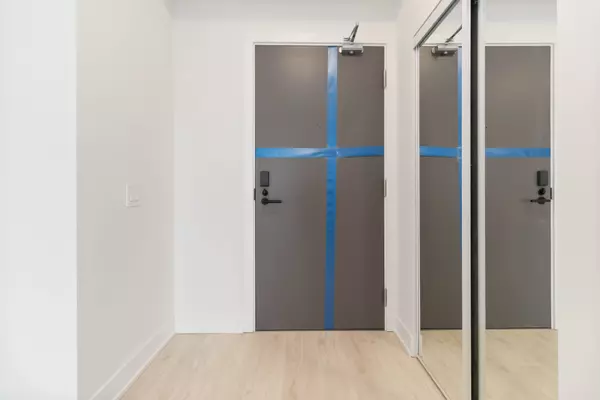 2088 James ST #1109, Burlington, ON L7R 0H2