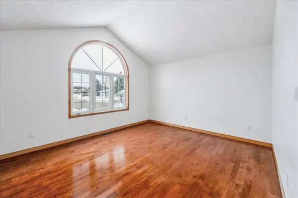 82 Whitlaw WAY, Brant, ON N3L 4B5