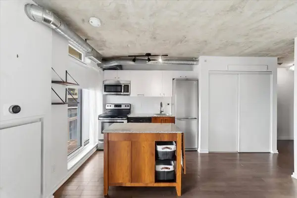 170 Sudbury ST #702, Toronto C01, ON M6J 0A1