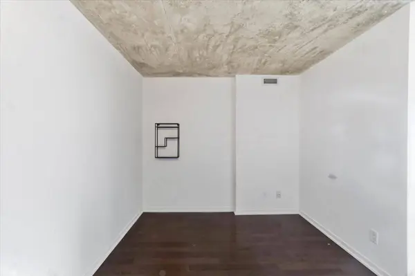 170 Sudbury ST #702, Toronto C01, ON M6J 0A1