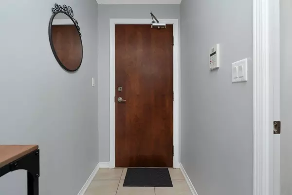 8 Rosebank DR #2E, Toronto E11, ON M1B 5Z3