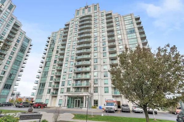 8 Rosebank DR #2E, Toronto E11, ON M1B 5Z3