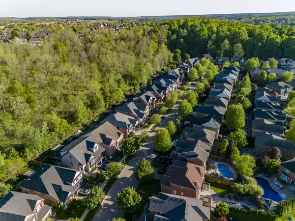 16ArborglenDr-54
