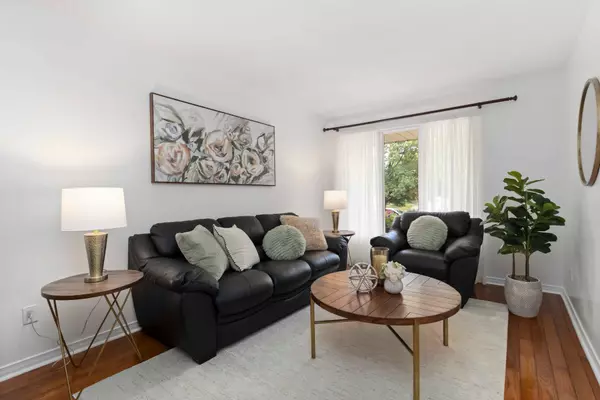 4536 Metcalfe AVE, Mississauga, ON L5M 4L6