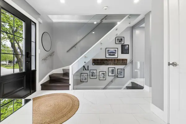 441 Withnell CRES, Oakville, ON L6L 3M1
