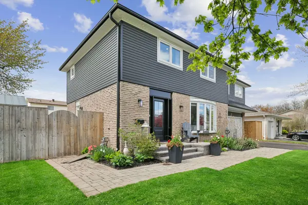 441 Withnell CRES, Oakville, ON L6L 3M1