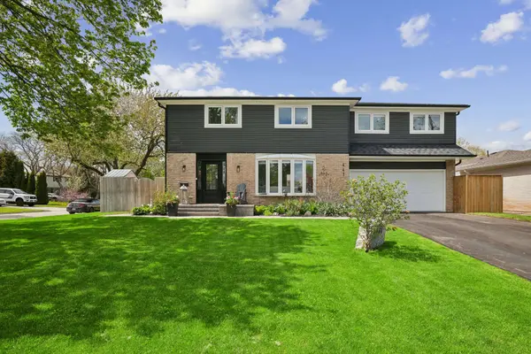 441 Withnell CRES, Oakville, ON L6L 3M1