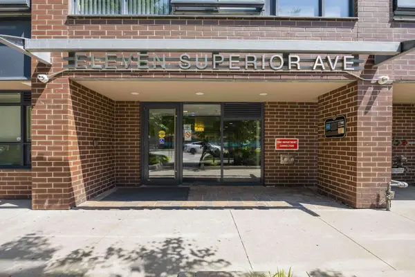 11 Superior AVE #904, Toronto W06, ON M8V 0A7