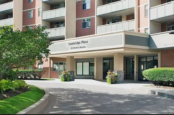 30 Denton AVE #802, Toronto E06, ON M1L 4P2