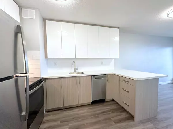 275 Main ST #2308, Toronto E02, ON M4C 4X4