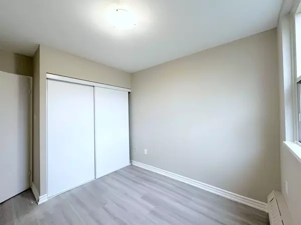 280 Wentworth ST W #125, Oshawa, ON L1J 1N2