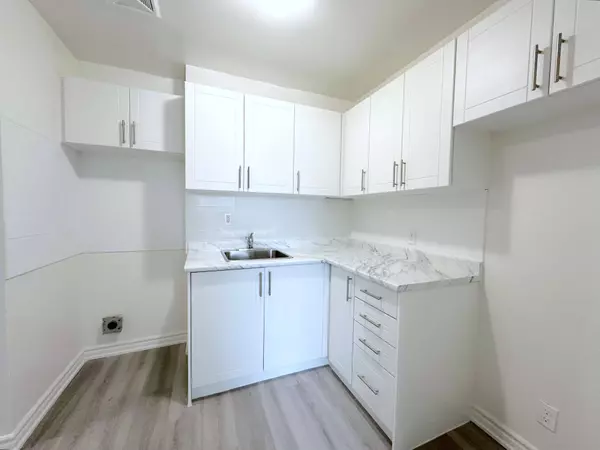 280 Wentworth ST W #125, Oshawa, ON L1J 1N2