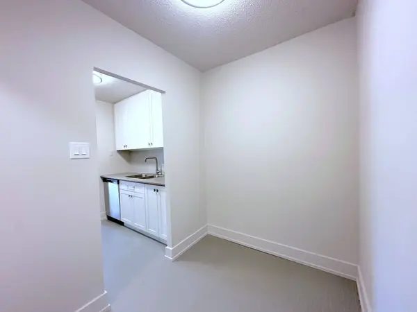 190 Clark BLVD #103, Brampton, ON L6T 4A8