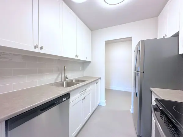 190 Clark BLVD #103, Brampton, ON L6T 4A8