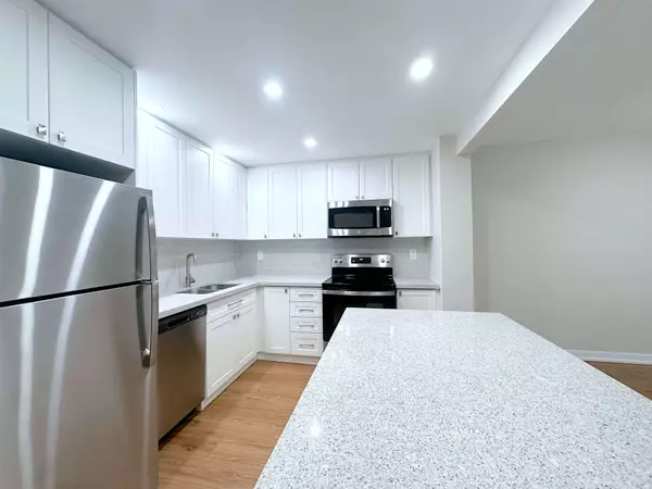 2605F Battleford RD, Mississauga, ON L5N 3S4