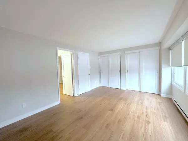 2605F Battleford RD, Mississauga, ON L5N 3S4