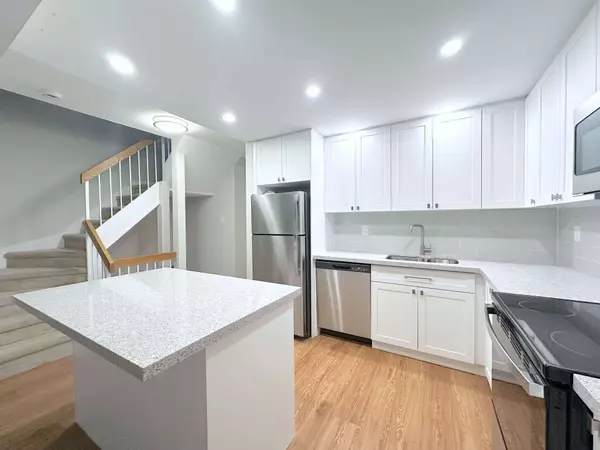 2605F Battleford RD, Mississauga, ON L5N 3S4