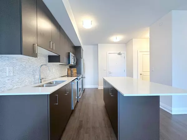 2333 Taunton RD #315, Oakville, ON L6H 0N5