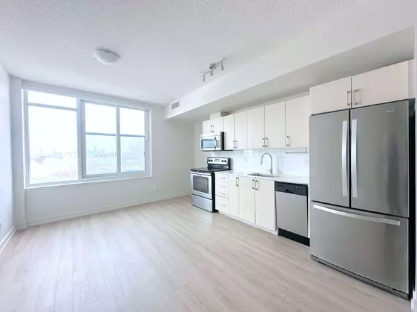 763 Woodbine AVE #403, Toronto E02, ON M4E 2J4