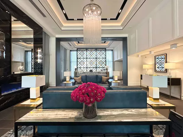 2333 Taunton RD #315, Oakville, ON L6H 0N5