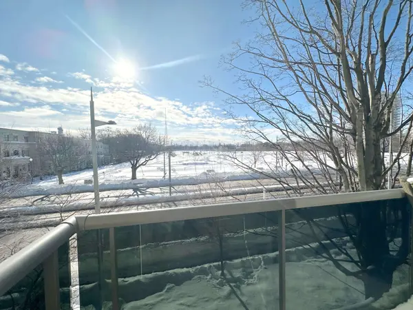 276 St Clair AVE W #208, Toronto C02, ON M4V 1R9