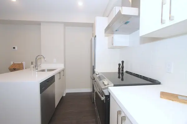 282 Bleecker ST, Toronto C08, ON M4X 0A2