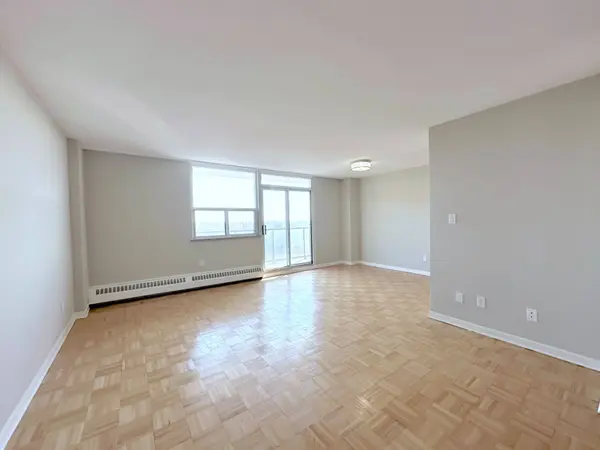 26 Carluke CRES #1008, Toronto C12, ON M2L 2J2