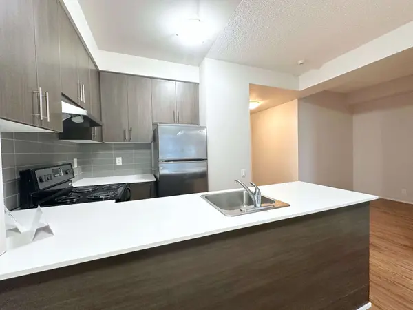 188 Clark BLVD #1003, Brampton, ON L6T 0J2