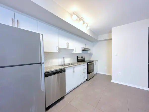 35 Valley Woods RD #513, Toronto C13, ON M3A 2R5