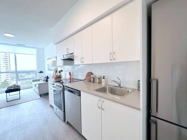 2 River Plate ST #207, Ajax, ON L1S 0G6