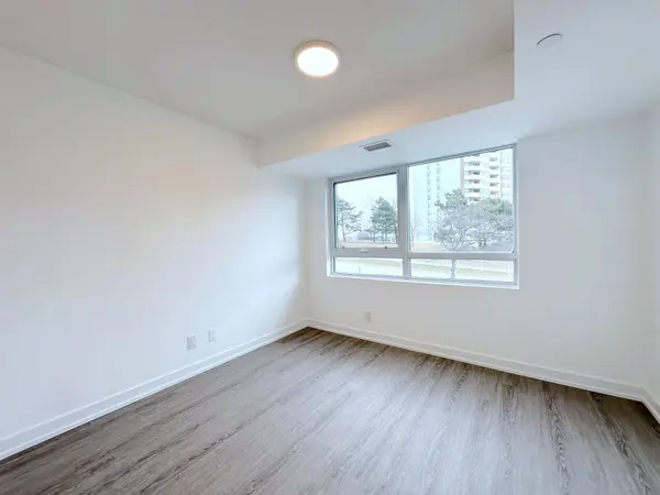 2 River Plate ST #203, Ajax, ON L1S 0G6